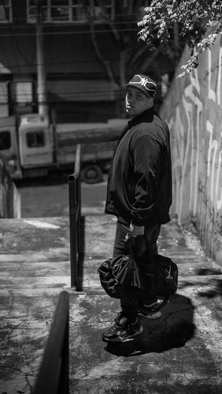 ArrudaXo em escadaria urbana